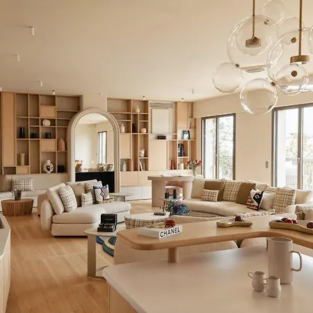 Luxury In *